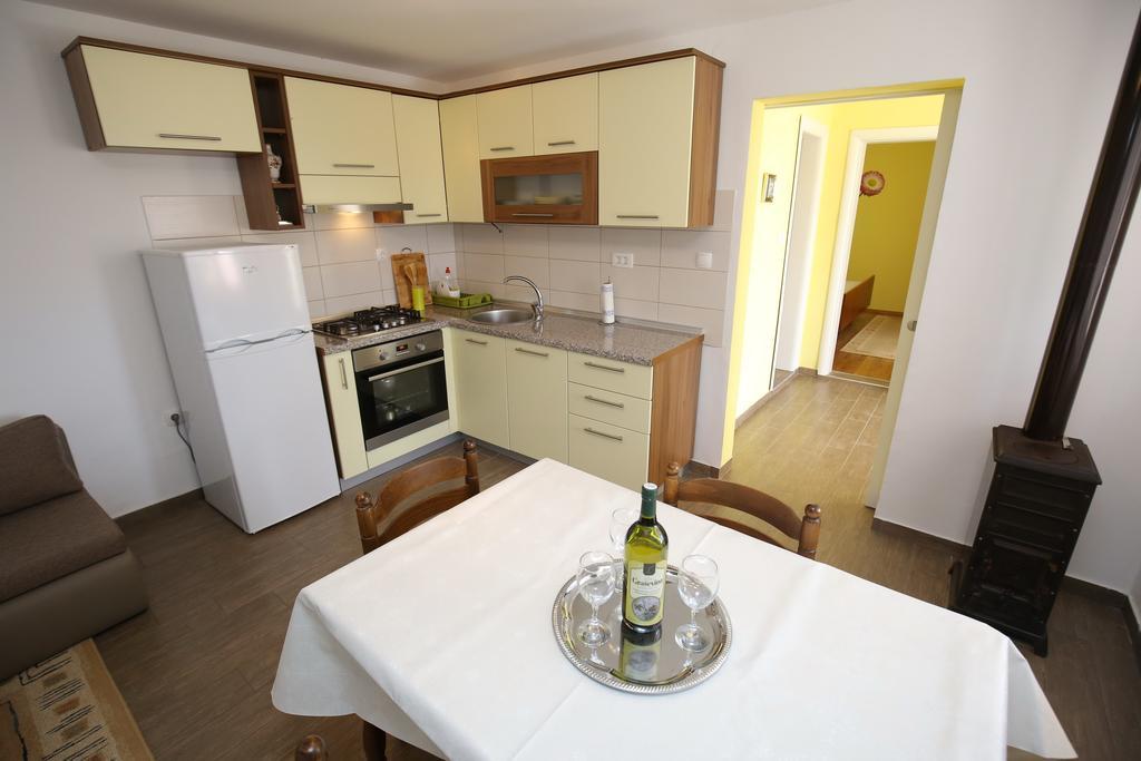 Apartment Marta Ражанац Экстерьер фото