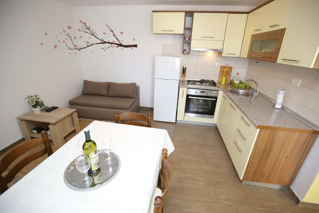 Apartment Marta Ражанац Экстерьер фото