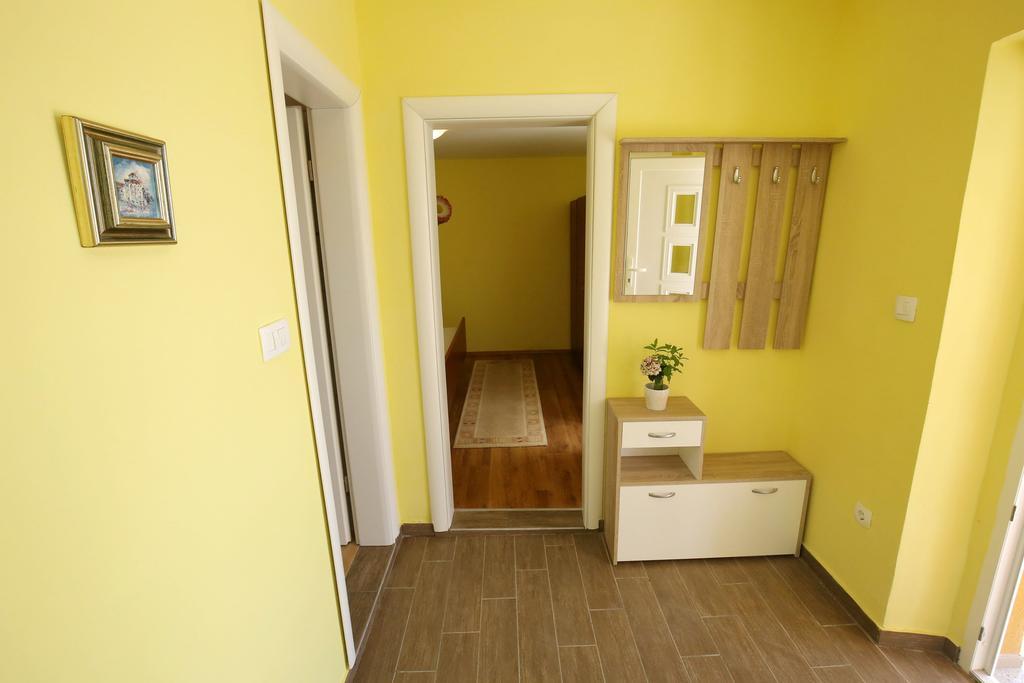 Apartment Marta Ражанац Экстерьер фото