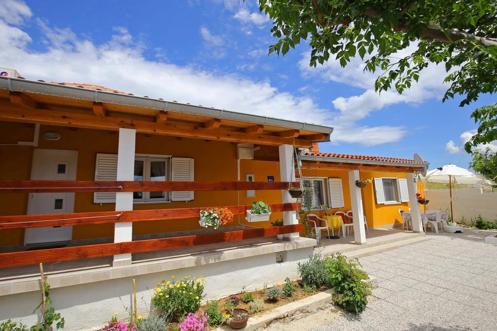 Apartment Marta Ражанац Экстерьер фото