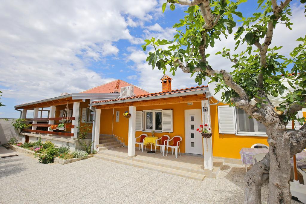 Apartment Marta Ражанац Экстерьер фото