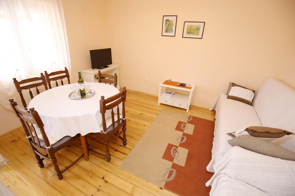Apartment Marta Ражанац Экстерьер фото