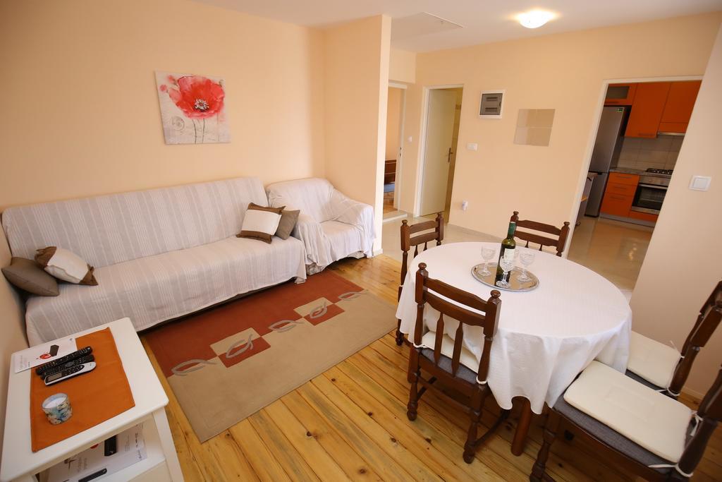 Apartment Marta Ражанац Экстерьер фото
